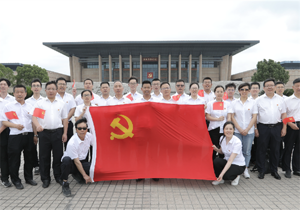 优秀党支部——DB真人二建党支部